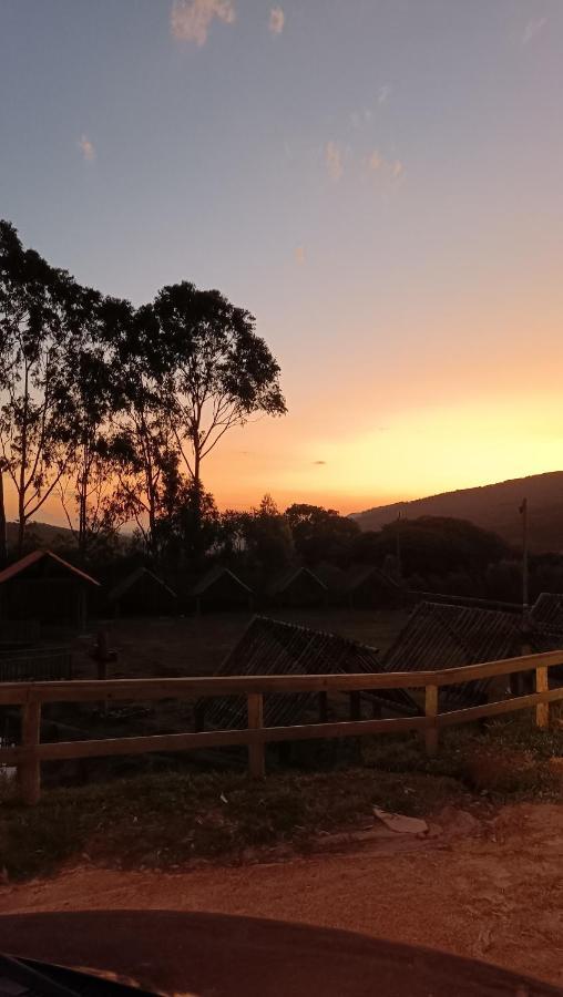 Chales E Camping Do Robinho 1 São Tomé das Letras Dış mekan fotoğraf